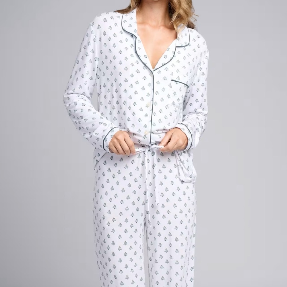 Comfrt Luna Lounge PJ Set – Christmas Tee